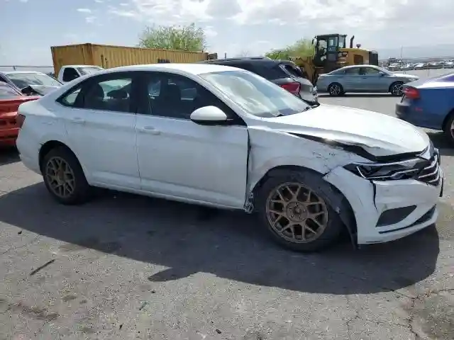 3VWC57BU5KM250841 2019 VOLKSWAGEN JETTA-3
