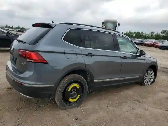 3VV2B7AX7JM004960 2018 VOLKSWAGEN TIGUAN-2