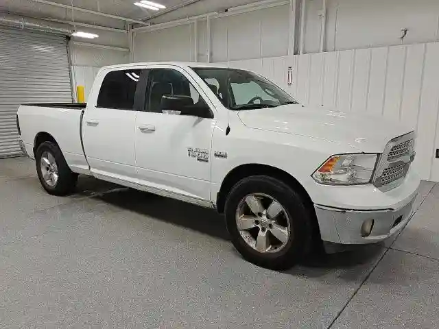 1C6RR6TTXKS608676 2019 RAM 1500-3