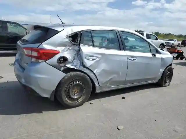 4S3GTAA64H3708924 2017 SUBARU IMPREZA-2