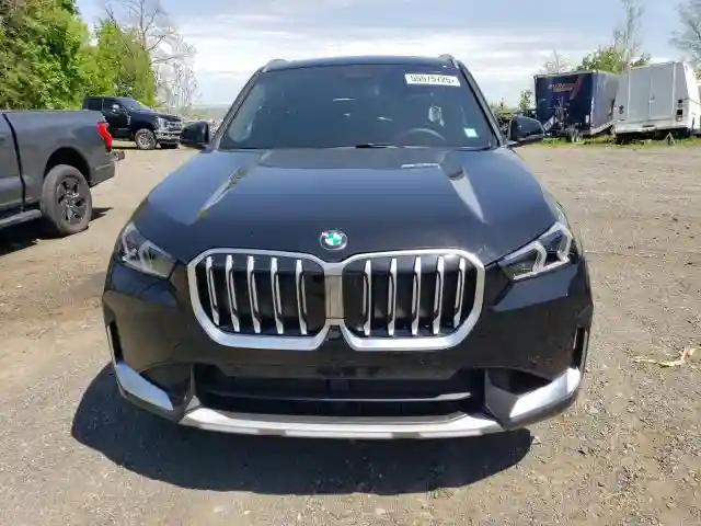 WBX73EF00S5040226 2025 BMW X1-4