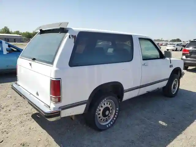 1GNCT18RXJ8123795 1988 CHEVROLET BLAZER-2