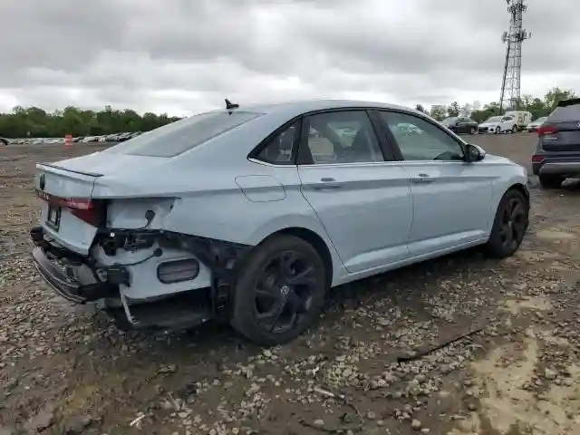 3VW7X7BU6SM039675 2025 VOLKSWAGEN JETTA-2