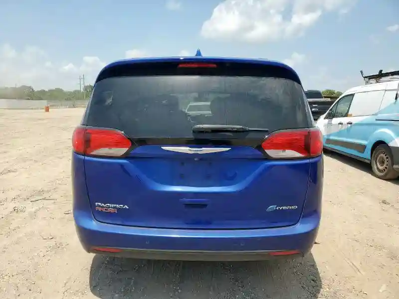 2C4RC1H75JR318290 2018 CHRYSLER PACIFICA-5