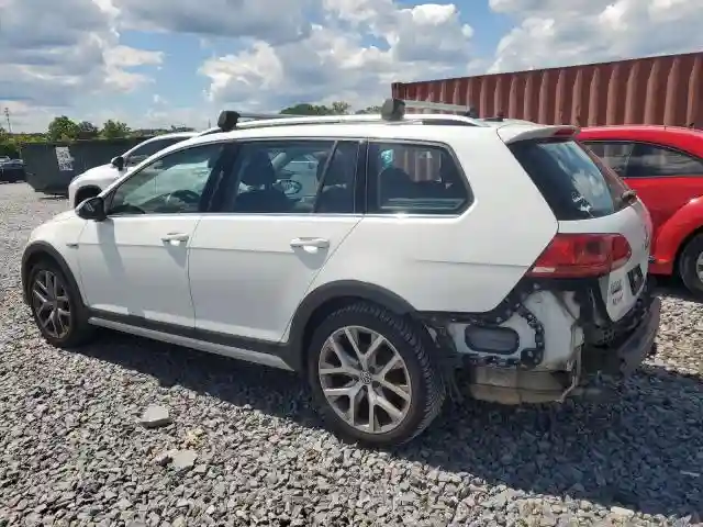 3VWH17AUXHM514860 2017 VOLKSWAGEN GOLF-1