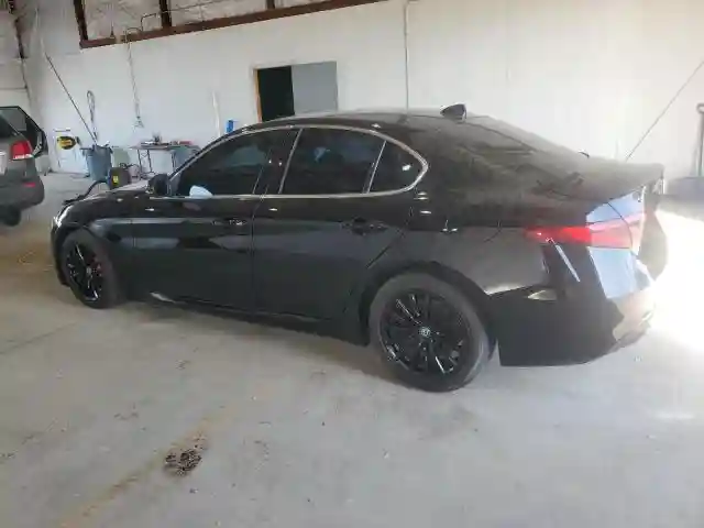 ZARFAMAN1M7639337 2021 ALFA ROMEO GIULIA-1
