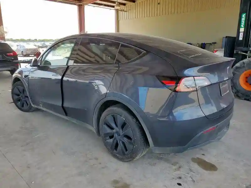 7SAYGDED2RA304558 2024 TESLA MODEL Y-1
