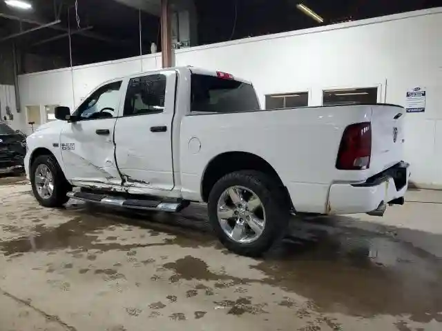 1C6RR7KTXKS556585 2019 RAM 1500-1