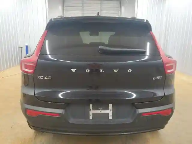 YV4L12UL4P2967328 2023 VOLVO XC40 PLUS-5