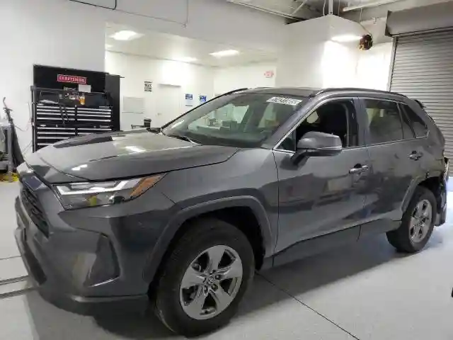 2T3P1RFVXRW417749 2024 TOYOTA RAV4-0