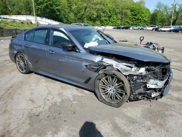 WBAJE7C59KWW44048 2019 BMW 5 SERIES-3
