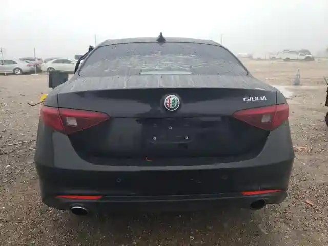 ZARFAEBN9H7546432 2017 ALFA ROMEO GIULIA-5