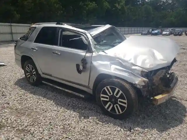 JTEZU5JR5K5208219 2019 TOYOTA 4RUNNER-3