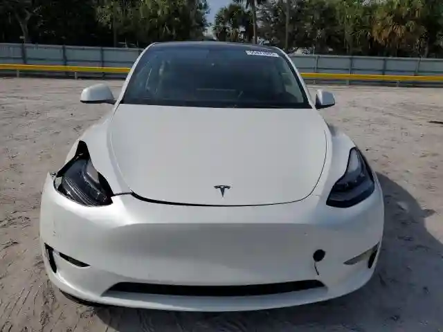5YJYGDEE8MF142033 2021 TESLA MODEL Y-4