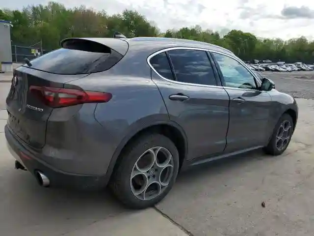 ZASFAKANXJ7B81315 2018 ALFA ROMEO STELVIO-2