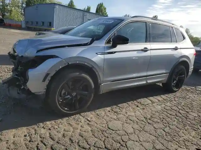 3VV8B7AX8PM138539 2023 VOLKSWAGEN TIGUAN-0