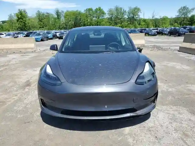 5YJ3E1EA4PF686156 2023 TESLA MODEL 3-4