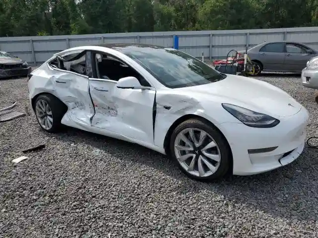 5YJ3E1EB4JF067640 2018 TESLA MODEL 3-3