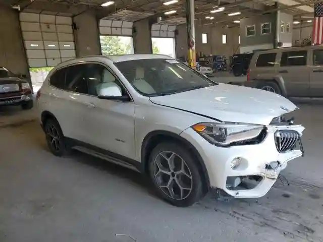 WBXHT3C36H5F75824 2017 BMW X1-3