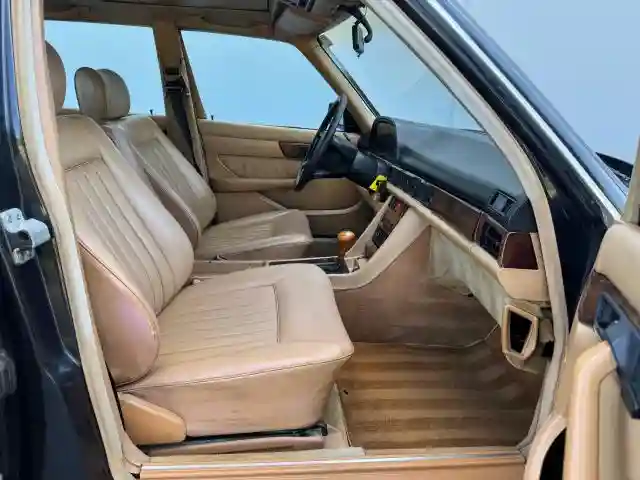 WDBCA39D0GA203068 1986 MERCEDES-BENZ 560-CLASS-4