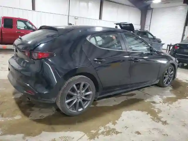 JM1BPAMM6K1119028 2019 MAZDA 3-2