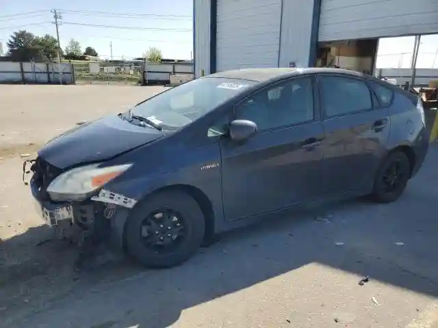 JTDKN3DU0F0444724 2015 TOYOTA PRIUS-0