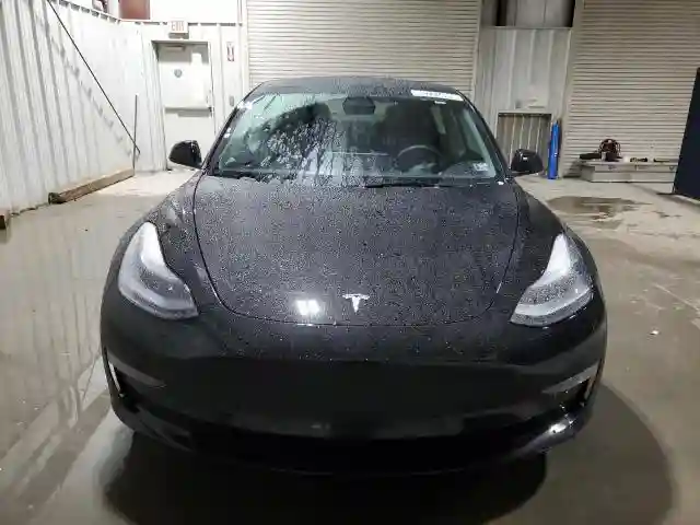 5YJ3E1EA9PF449775 2023 TESLA MODEL 3-4