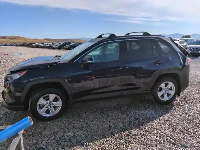 2T3P1RFV7MW165421 2021 TOYOTA RAV4-0