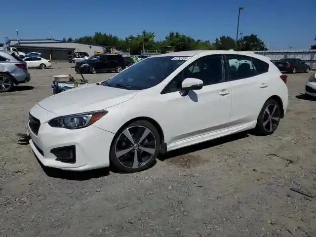 4S3GTAK65J1744900 2018 SUBARU IMPREZA-0
