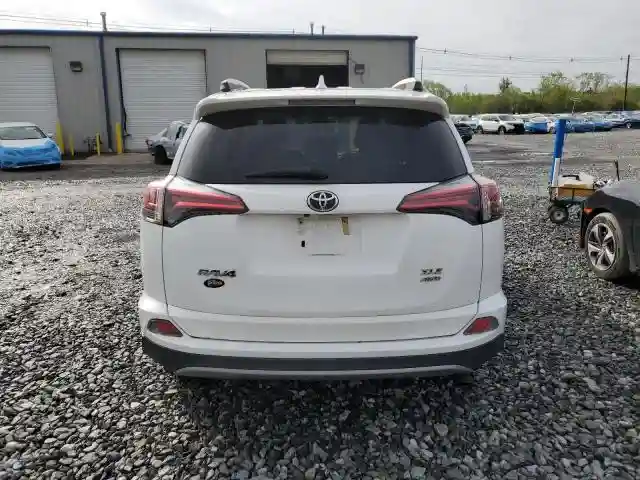 2T3RFREV0JW742393 2018 TOYOTA RAV4-5