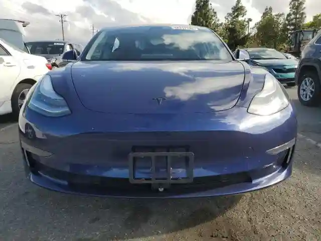 5YJ3E1EA2JF033879 2018 TESLA MODEL 3-4