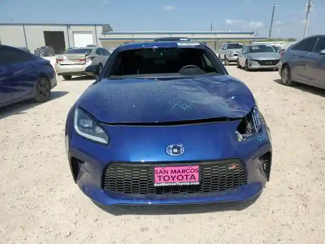 JF1ZNBE19S8755115 2025 TOYOTA GR 86 PREM-4