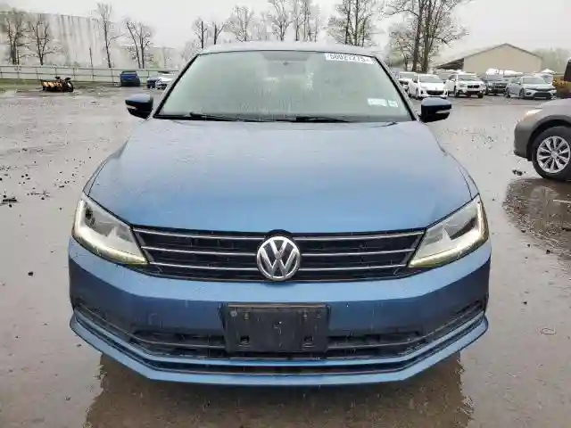3VWDB7AJ2HM225070 2017 VOLKSWAGEN JETTA-4