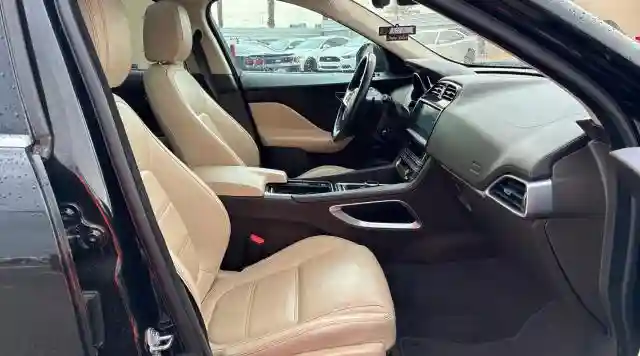 SADCK2GX2LA640185 2020 JAGUAR F-PACE-4