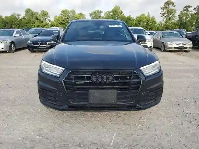 WA1ANAFY0J2053435 2018 AUDI Q5-4