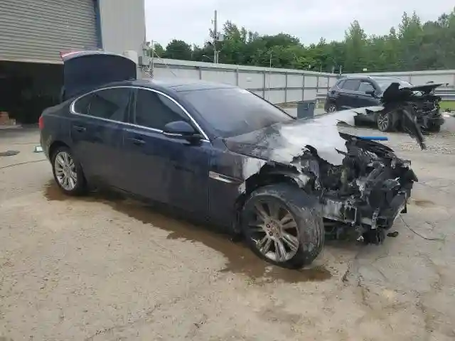SAJBD4BV2HCY34618 2017 JAGUAR XF-3