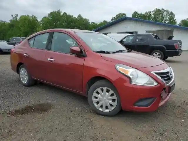 3N1CN7AP0HK444683 2017 NISSAN VERSA-3