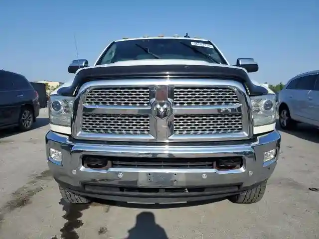 3C6UR5FJ8JG223184 2018 RAM 2500-4