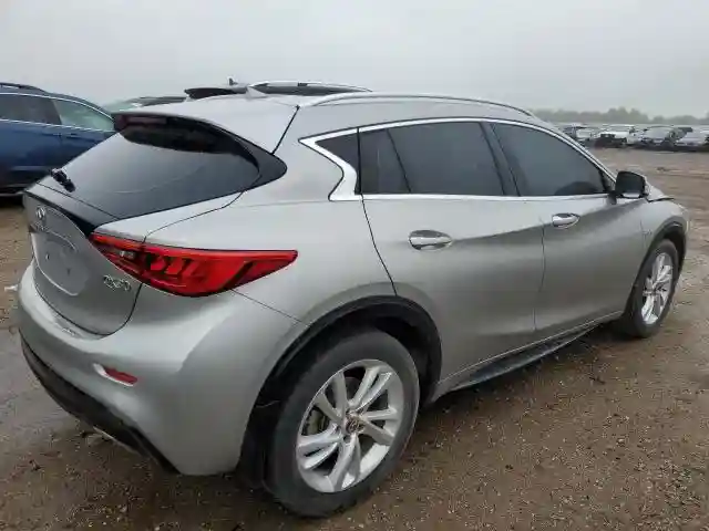 SJKCH5CP0KA009478 2019 INFINITI QX30-2