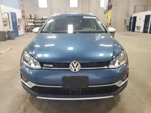 3VWH17AU4HM528334 2017 VOLKSWAGEN GOLF-4