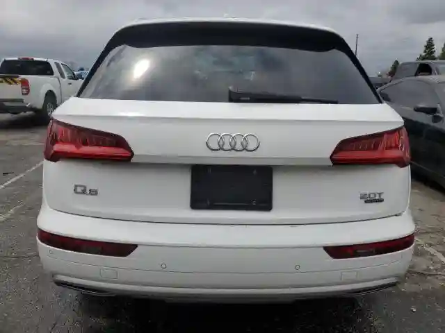 WA1BNAFY3J2136183 2018 AUDI Q5-5