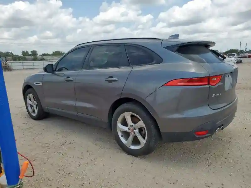 SADCJ2BN2HA098411 2017 JAGUAR F-PACE-1