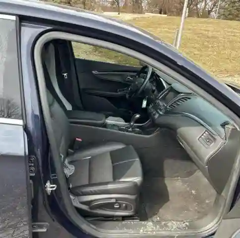 2G1105S37H9105153 2017 CHEVROLET IMPALA-4