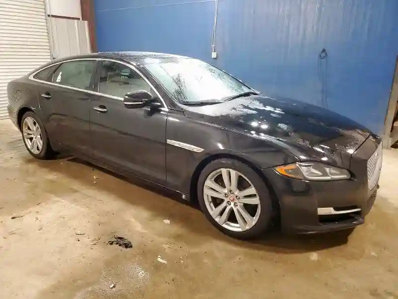 SAJWJ2GD0G8V92699 2016 JAGUAR XJ-3