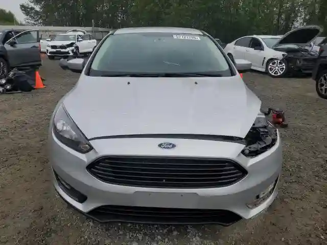 1FADP3FE5JL211962 2018 FORD FOCUS-4