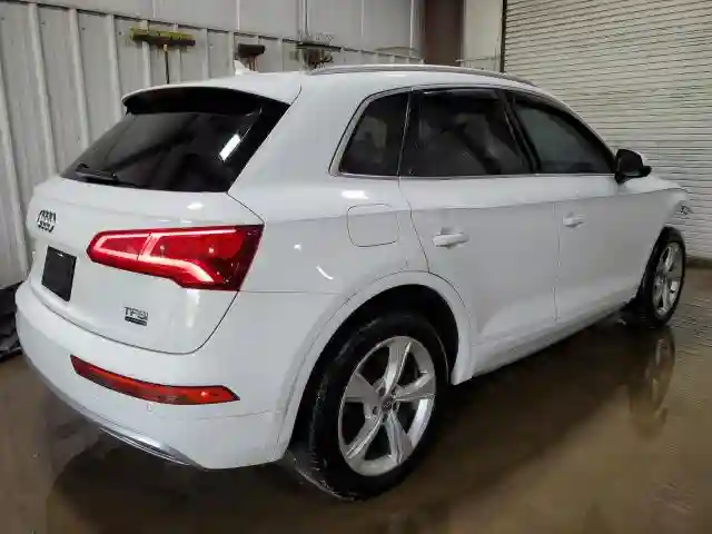 WA1BNAFY9J2221738 2018 AUDI Q5-2