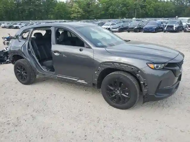 7MMVABAM5SN324423 2025 MAZDA CX-50-3