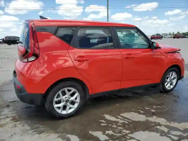 KNDJ23AU0N7185053 2022 KIA SOUL-2