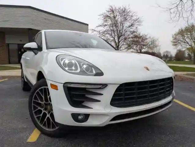 WP1AB2A53JLB30292 2018 PORSCHE MACAN-0
