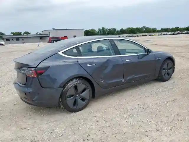 5YJ3E1EA2JF045384 2018 TESLA MODEL 3-2